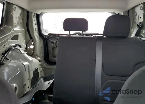 2021 Jeep Renegade Latitude z USA, uszkodzony, nr VIN ZACNJDBB5MPM34811